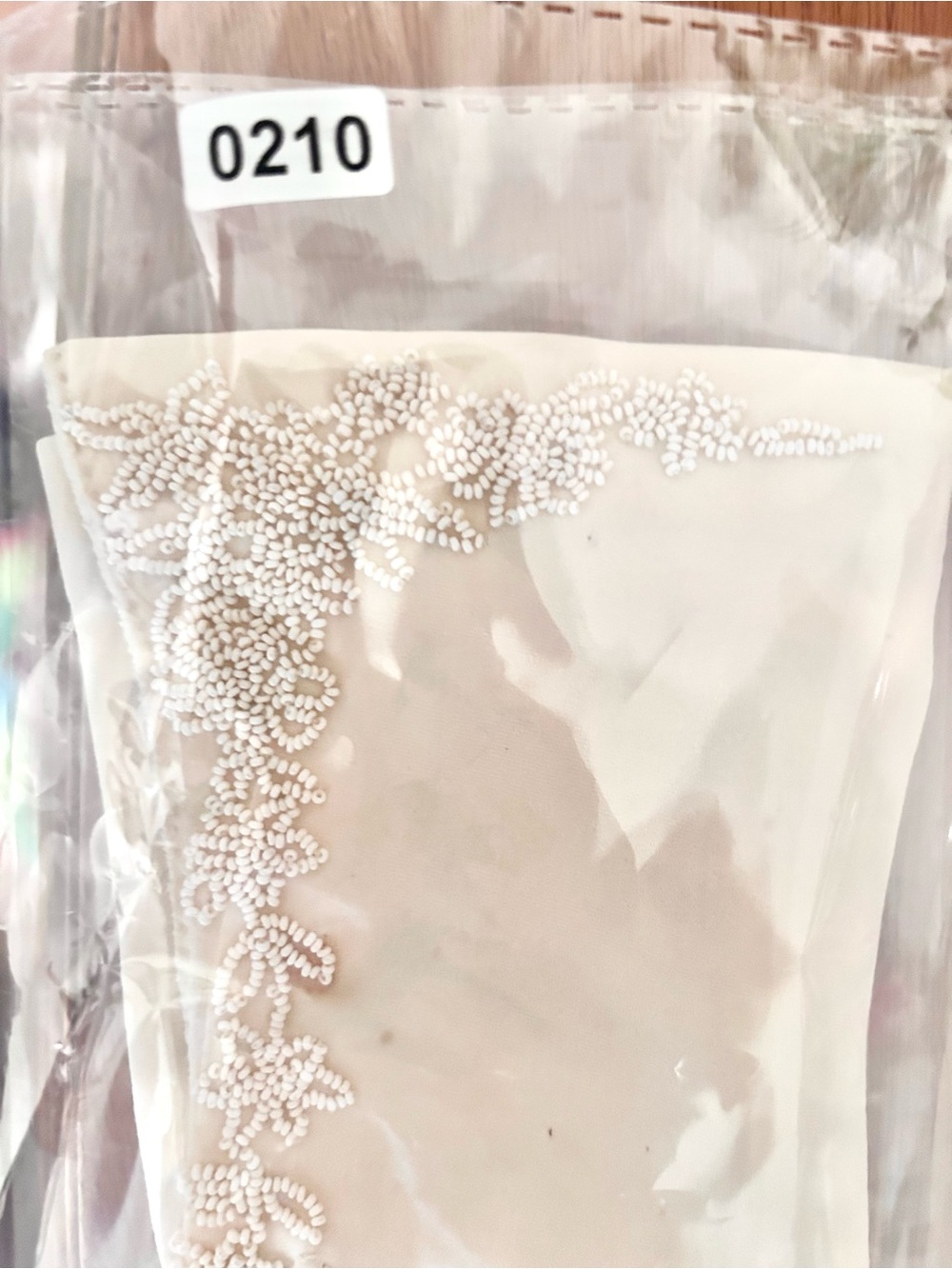 Women’s Elegant Vintage Off White Beaded Wedding Gloves - Picture 10 of 10